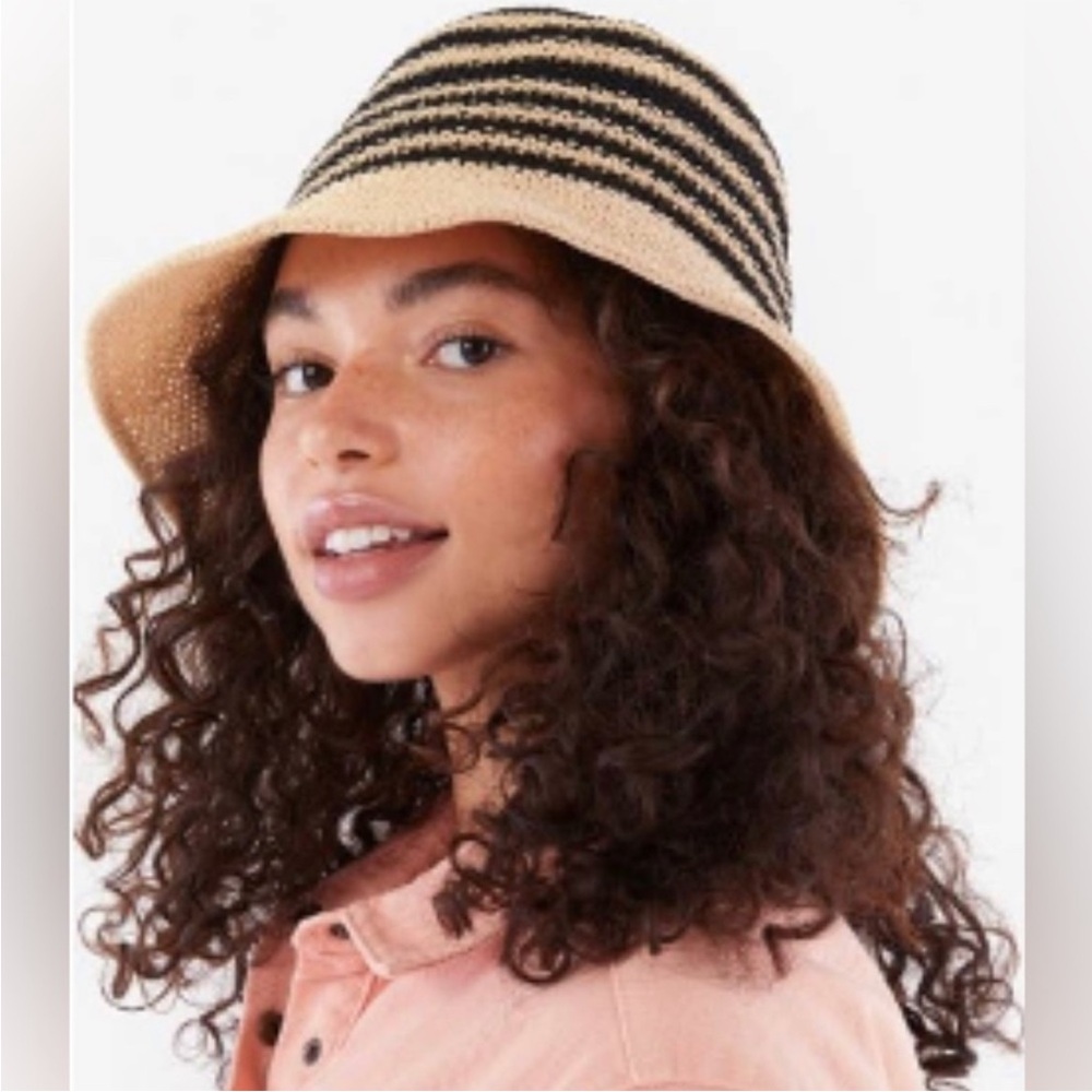NEW Summer & Rose Striped Bucket Hat
